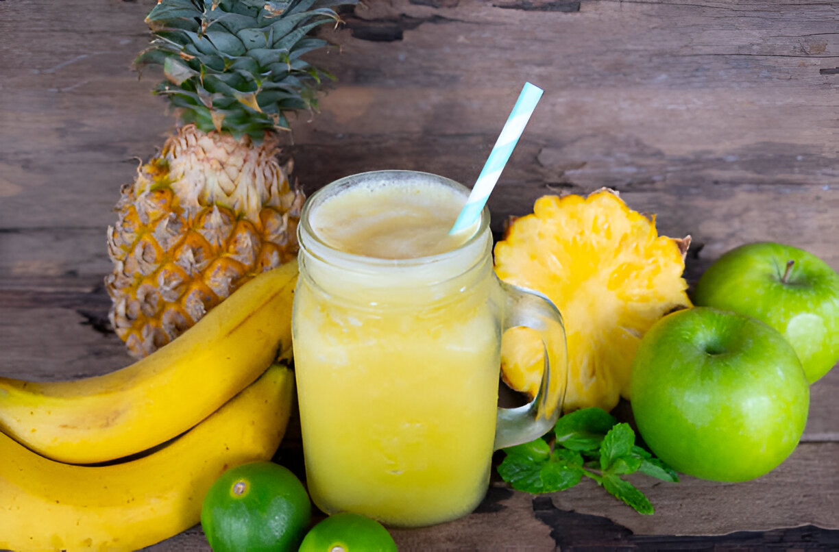 Pineapple-Spinach Juice | Whole Living