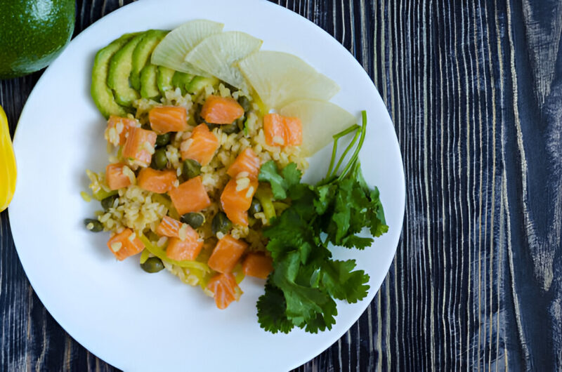 Moroccan Steamed Salmon with Quinoa and Carrots