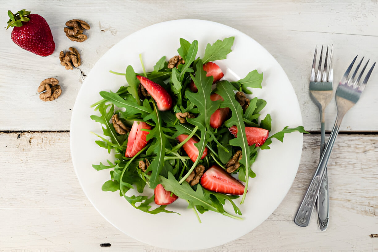 Arugula, Frisee, and Red-Leaf Salad with Strawberries