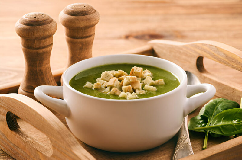 Hearty Spinach and Chickpea Soup