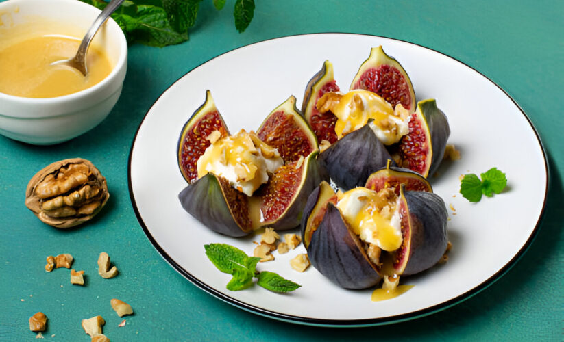 Fresh Figs with Mascarpone and Warm Spiced Honey | Whole Living