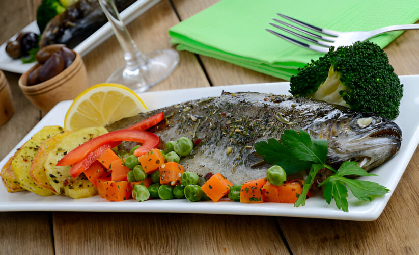 Baked Trout with Broccoli, Apple, and Fennel Slaw – Whole Living Eat Well