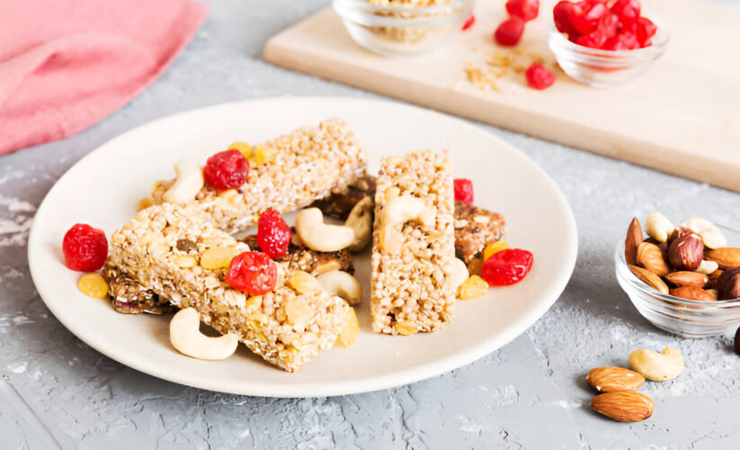 Strawberry Oat Bars