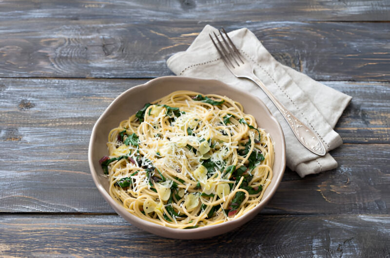 Whole-Wheat Pasta with Pumpkin-Seed and Spinach Pesto