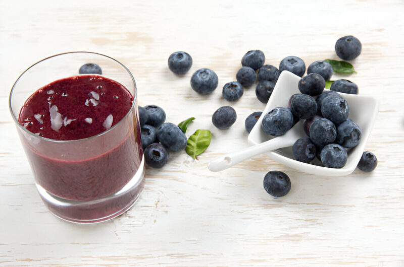 Blueberry-Mint Smoothie