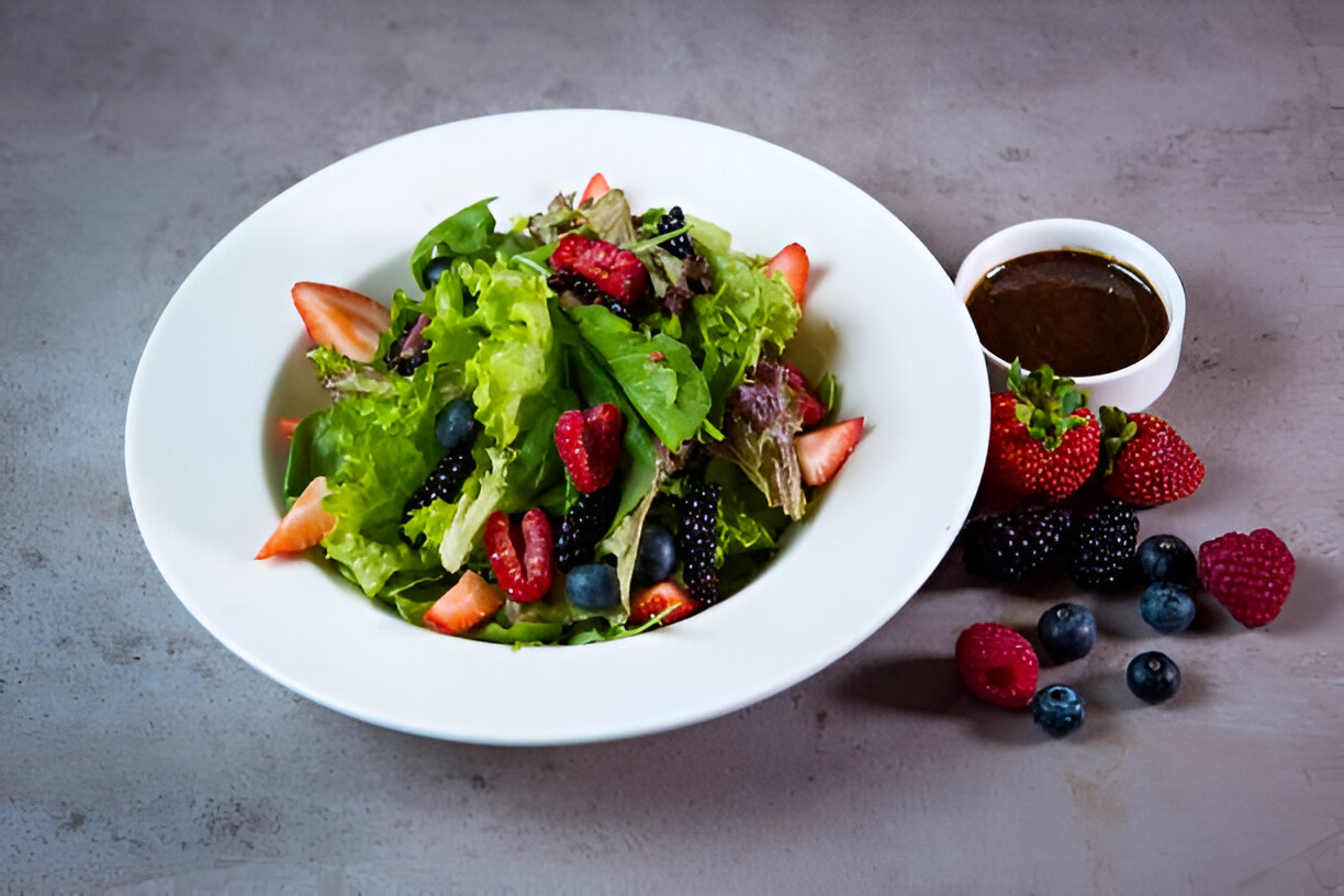 Summer Salad with Blueberries