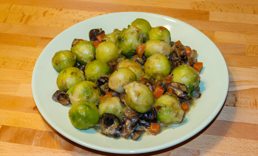 Roasted Brussels Sprouts and Grapes with Walnuts – Whole Living Eat Well