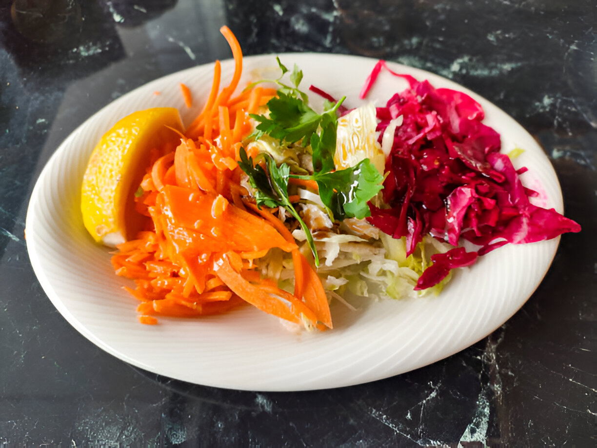 Kale Slaw with Red Cabbage and Carrots – Whole Living Eat Well