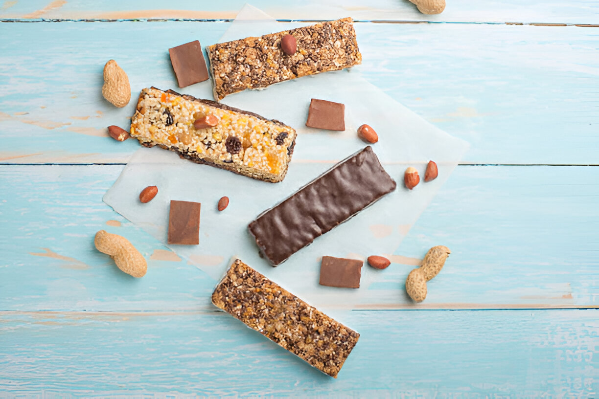 Chocolate-Apricot Nut Bars – Whole Living Eat Well