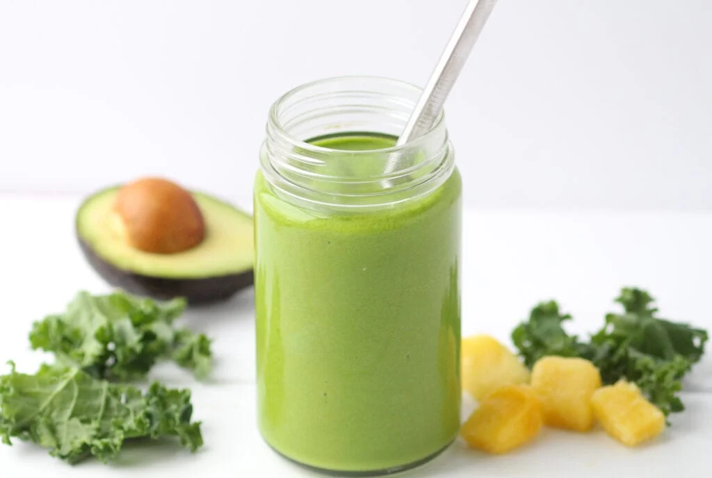 Kale, Pineapple, and Almond-Milk Smoothie – Whole Living Eat Well