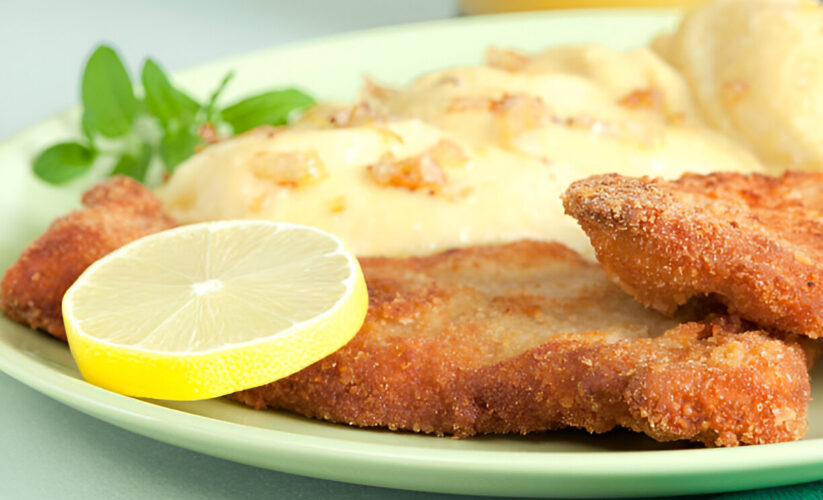 Crisp Baked Lemon Cod with Gluten-Free Breading | Whole Living Eat Well