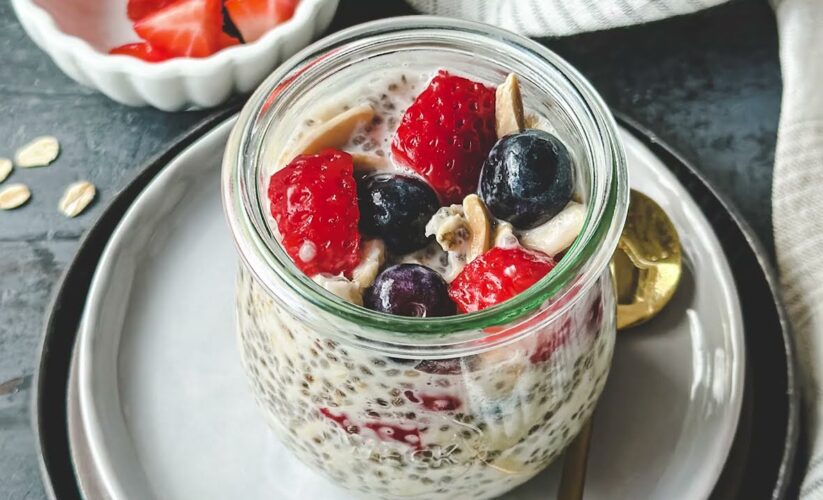 Overnight Oats with Almond Milk, Chia Seeds, and Fresh Fruit | Whole Living Eat Well