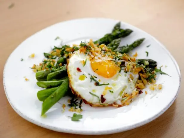 Roasted Asparagus and Eggs