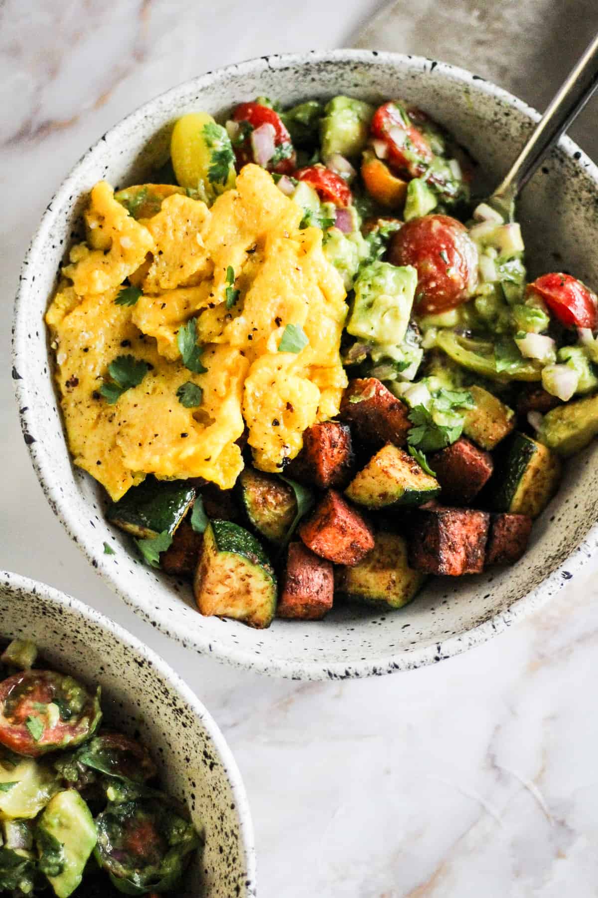 Sweet Potato Breakfast Bowl with Scrambled Eggs and Black Beans | Whole Living Eat Well