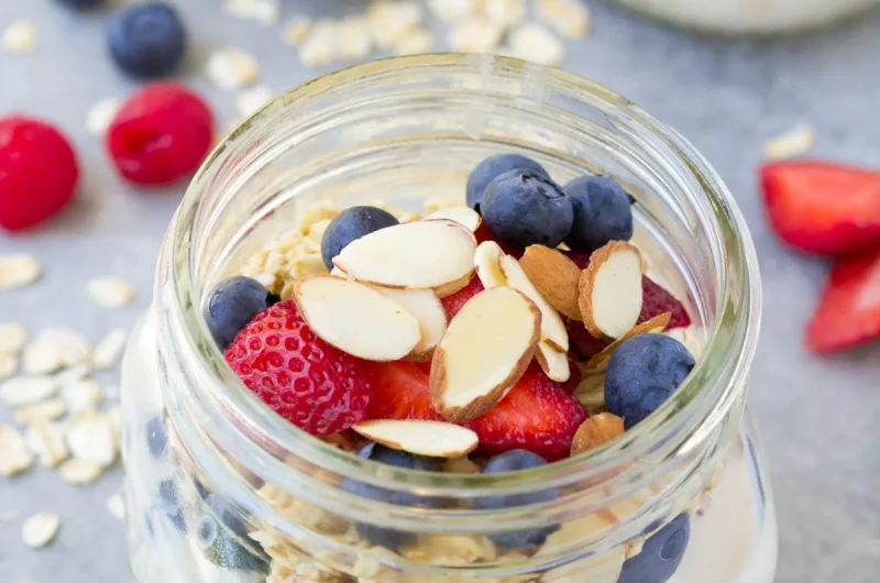 Overnight Oats in a Jar with Almond Milk and Fresh Fruit