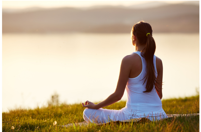 Pause & Breathe: Your Daily Mindfulness Practice | Whole Living Balance